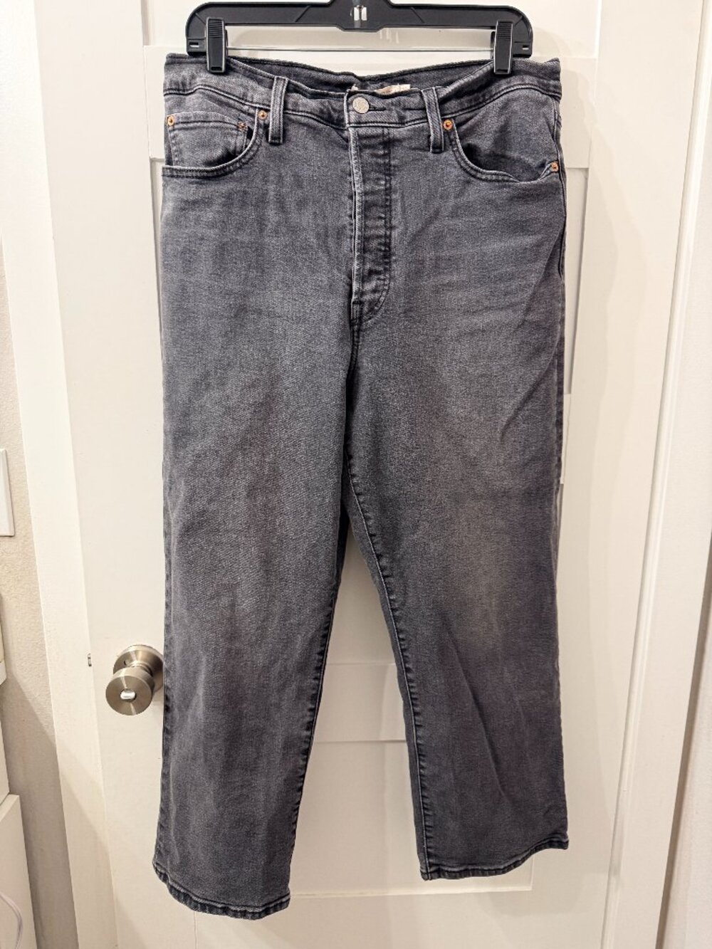 Levi's Women's Ribcage Straight Ankle Jeans, Size 32, 27" length